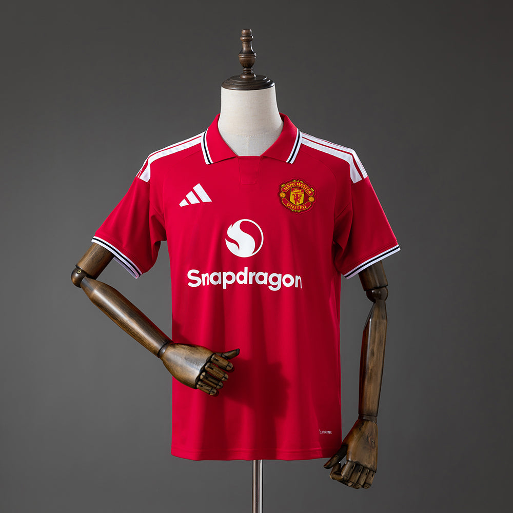 Manchester United 26-27 Home