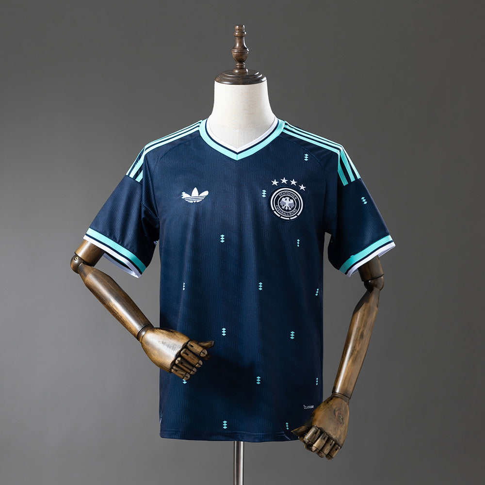 Germany Away 26-27
